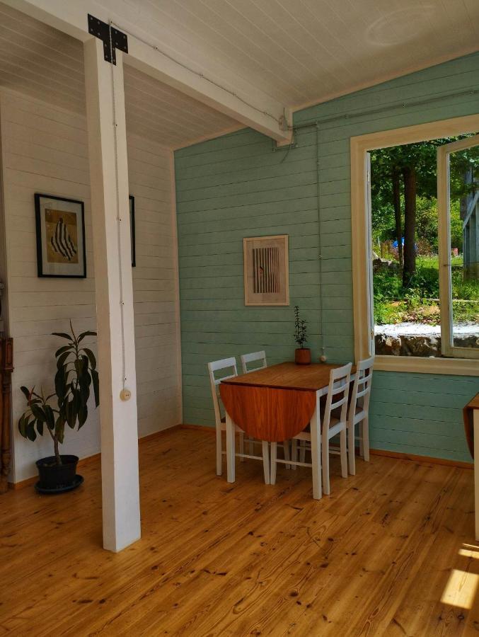 Brotseulebi Otel Ambrolauri Dış mekan fotoğraf